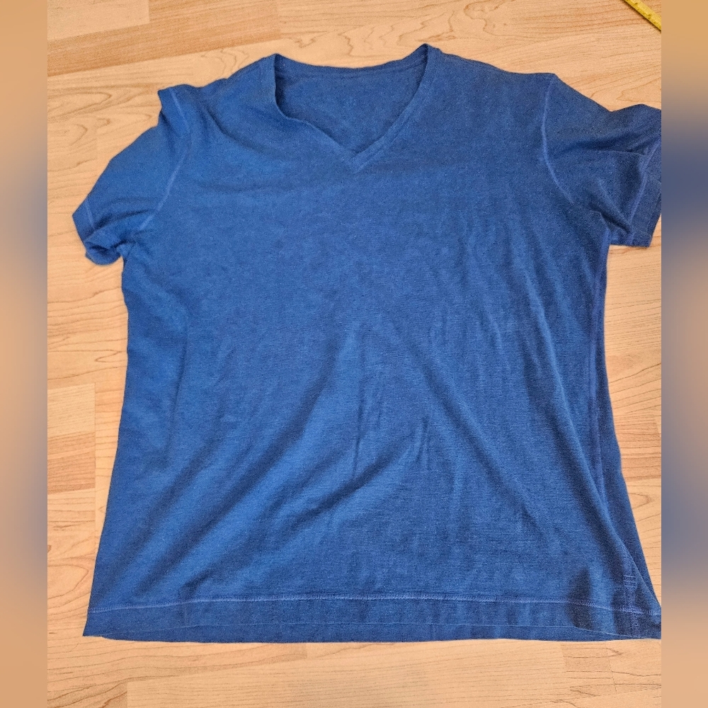 Lululemon Classic V-Neck Blue T-Shirt